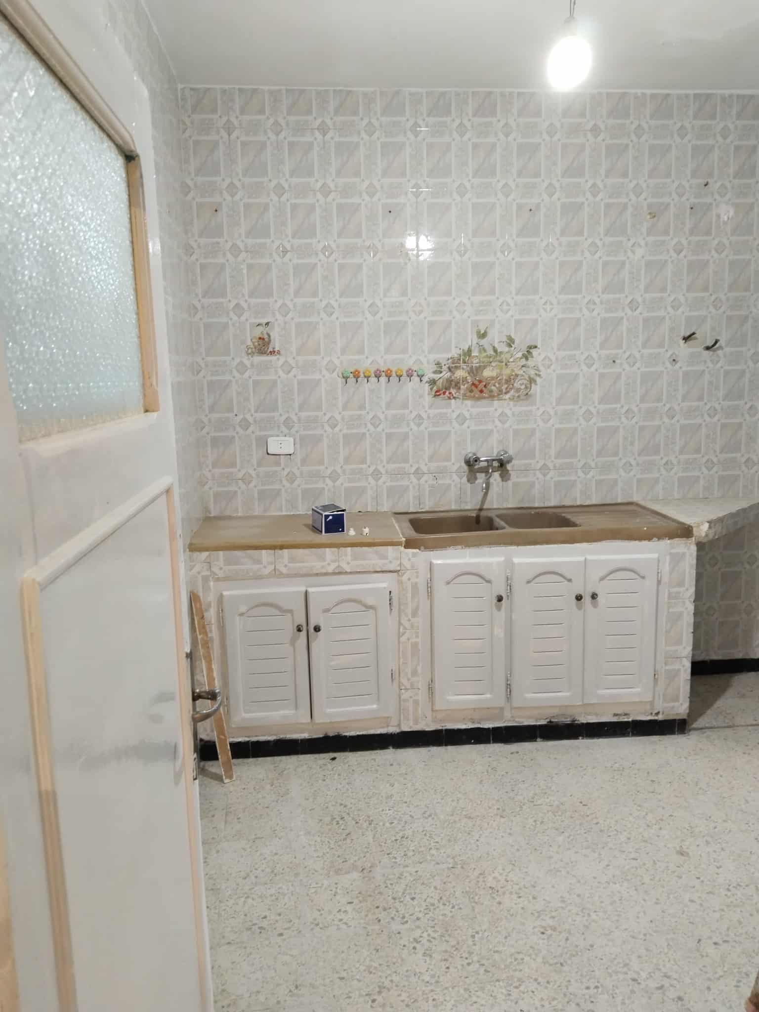 Hammam Chatt Bir El Bey Location Appart. 2 pices Rez de chausse  bir el bey