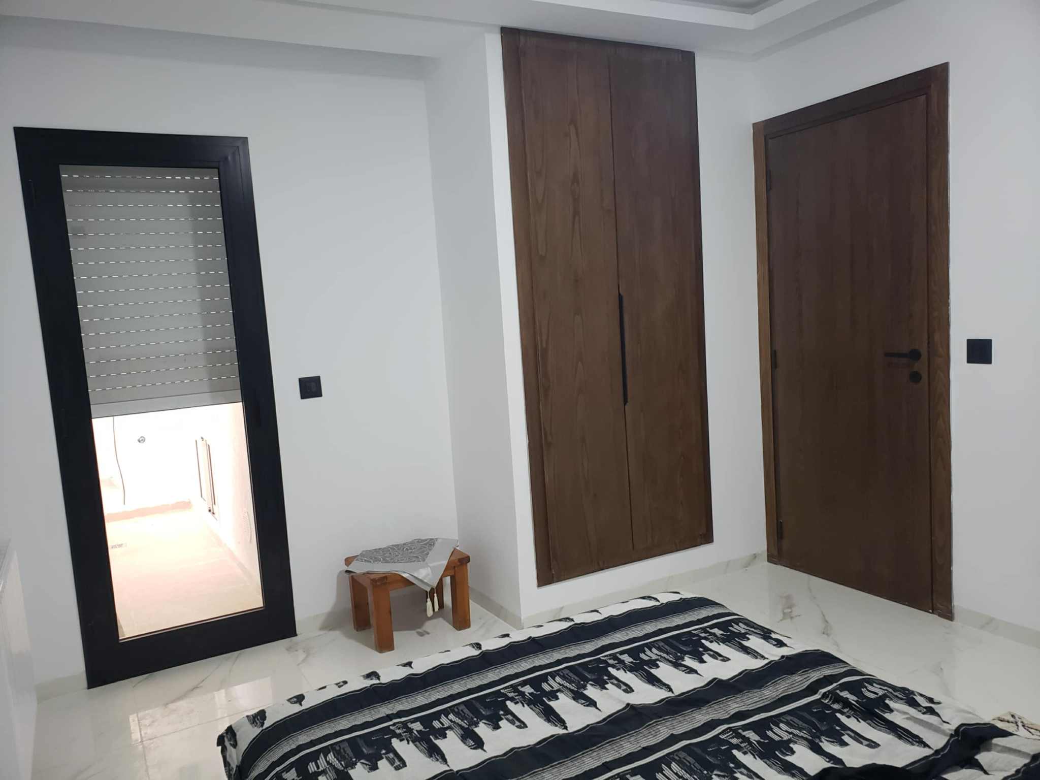 La Marsa&nbsp;El Aouina&nbsp;Location&nbsp;Appart. 1 pi�ce&nbsp;S1 neuf  haut standing  meubl� et tout �quip�