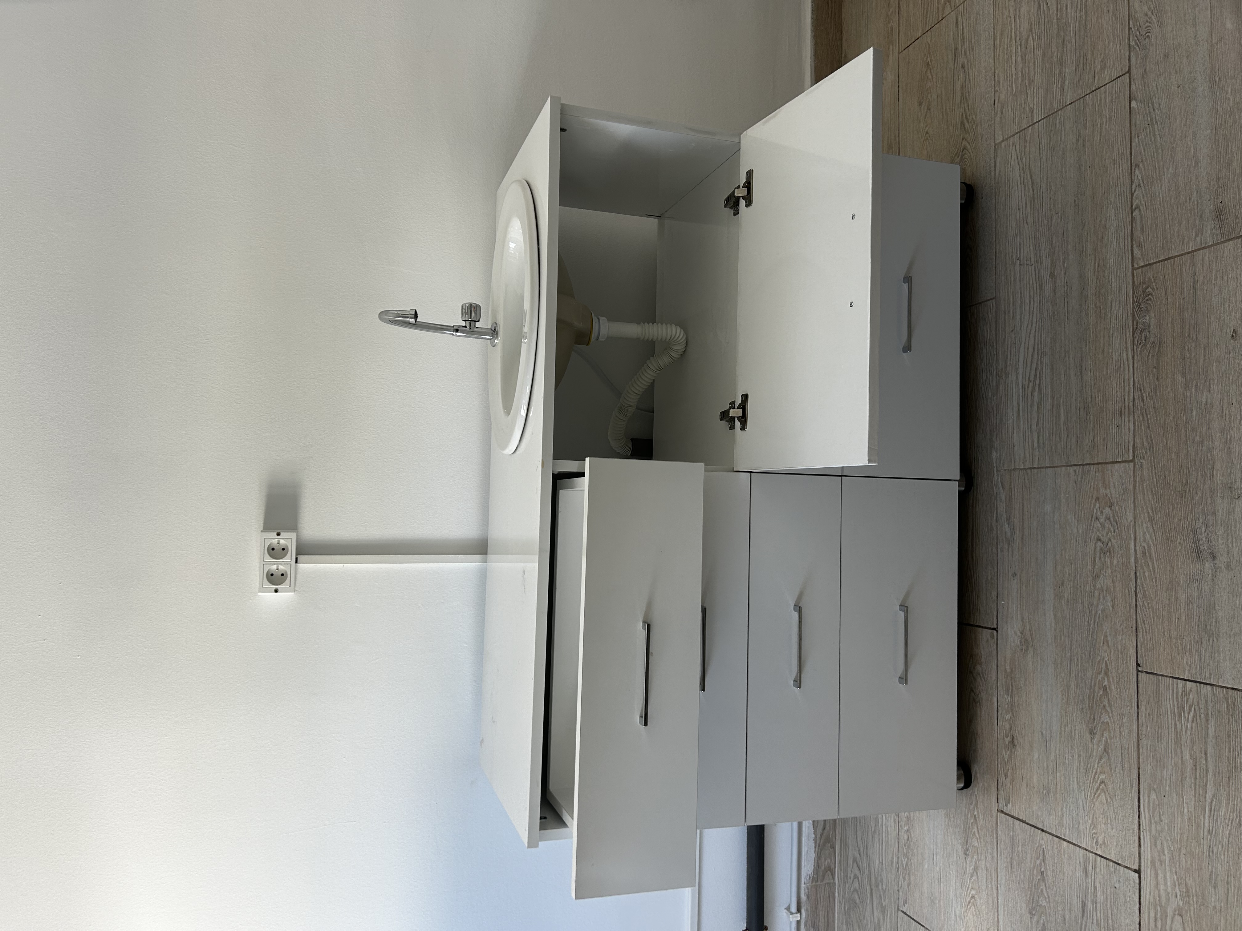 Sidi El Bechir Monfleury Meubles de bureau Rangements De Bureau Meuble de rangement avec vier