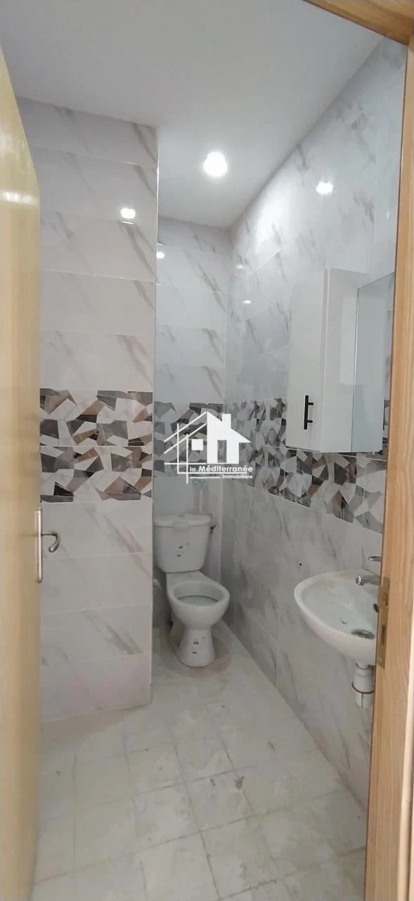 Bab Bhar Bab Bhar Location Appart. 2 pices Appartement s2 au passage