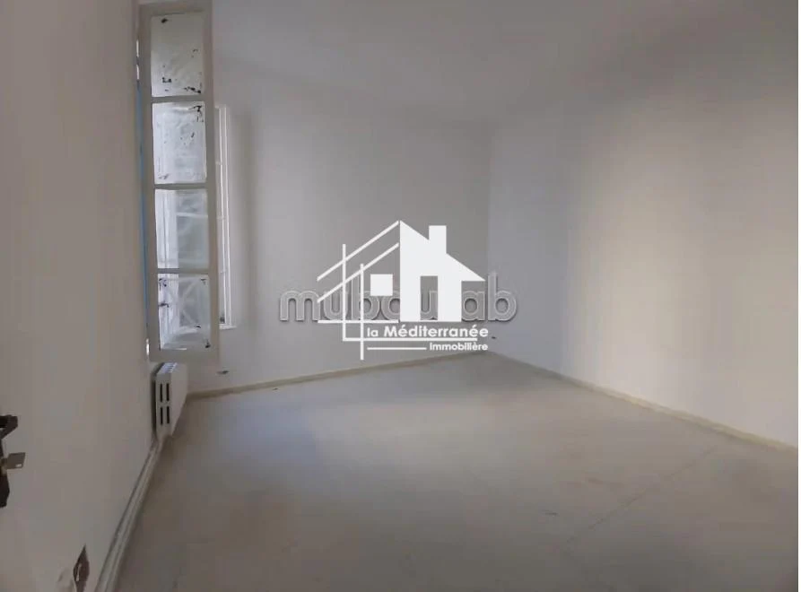 Bab Bhar Bab Bhar Location Appart. 5 pices+ Villa  usage bureautique h5  lafayette