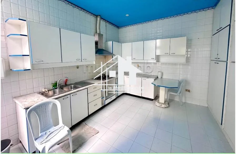 Bab Bhar Bab Bhar Location Appart. 5 pices+ Villa  usage bureautique h5  lafayette