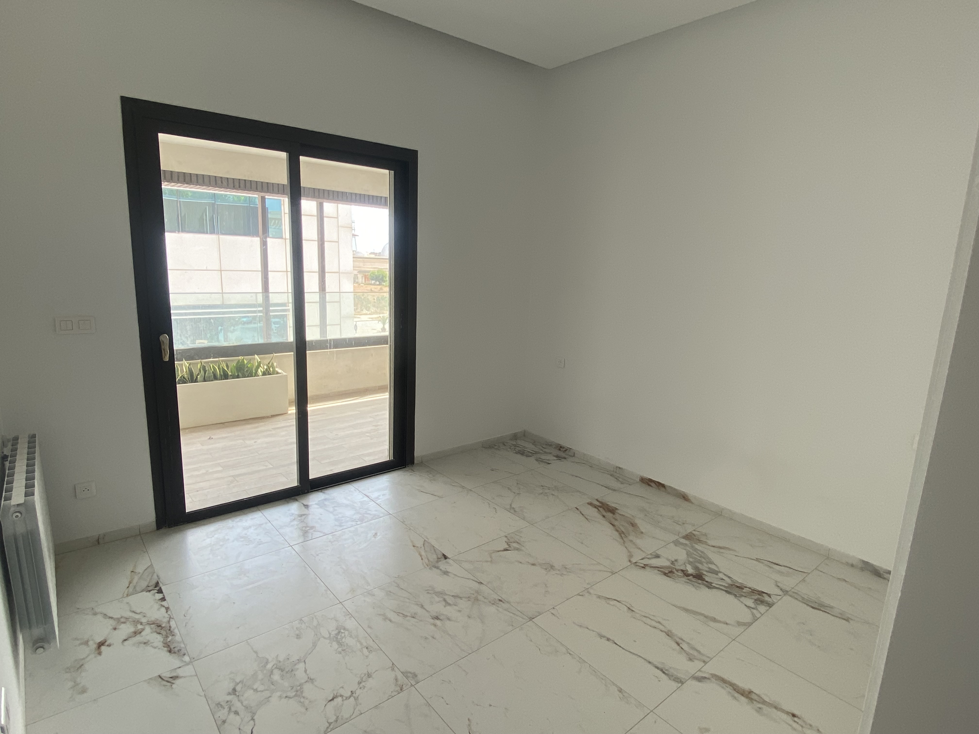Ain Zaghouan&nbsp;Jardins de Carthage&nbsp;Location&nbsp;Appart. 2 pi�ces&nbsp;S2 neuf aux jardins de carthage