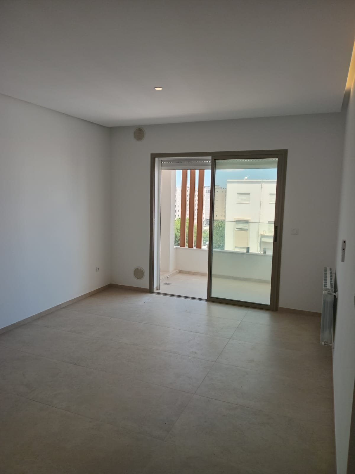 Ain Zaghouan&nbsp;Ain Zaghouan&nbsp;Location&nbsp;Appart. 1 pi�ce&nbsp;S1 neuf a ain zaghouan