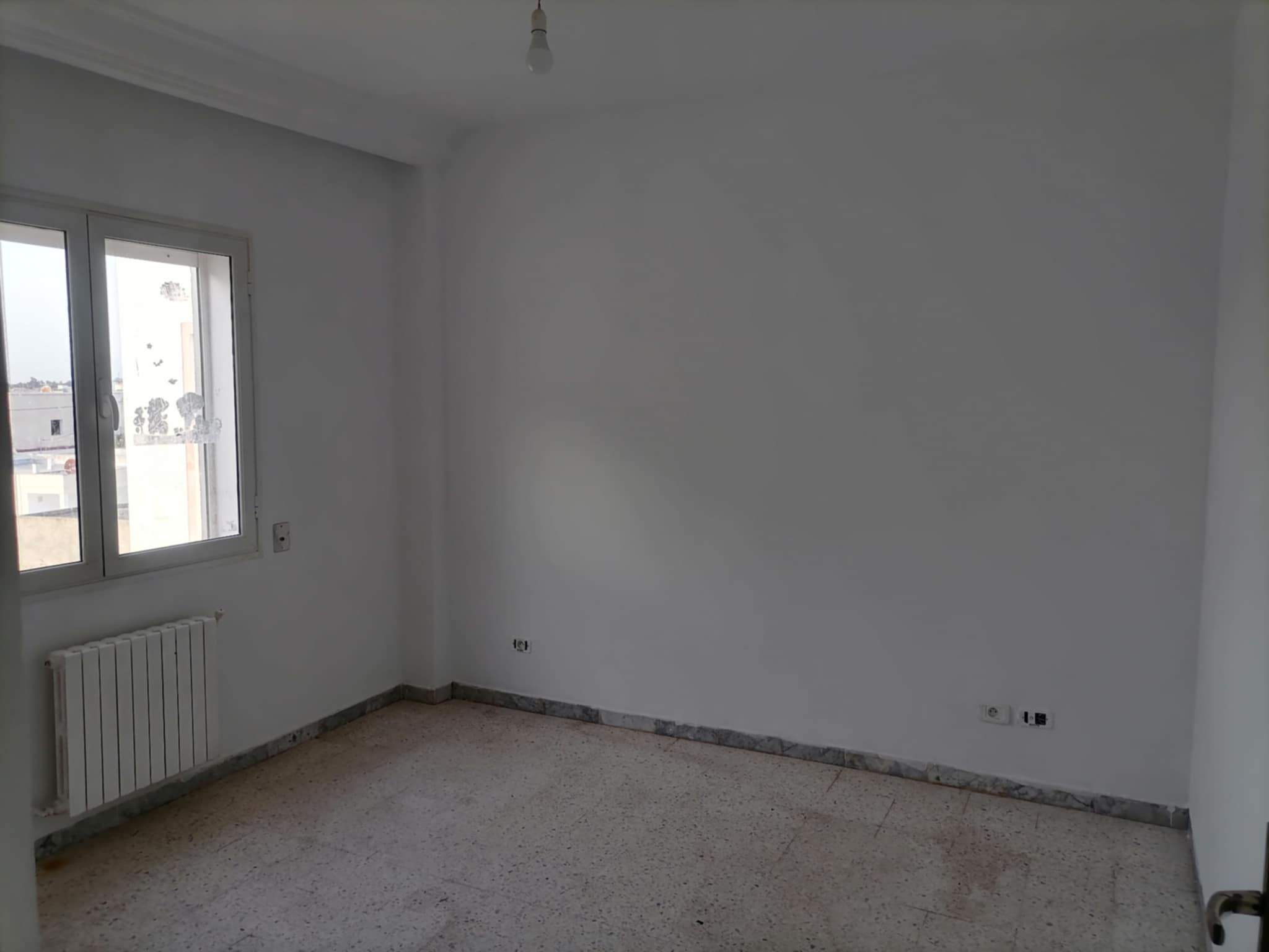 Raoued Cite Ennkhilet Location Appart. 5 pices+ A l appartement a enkhilette araiana