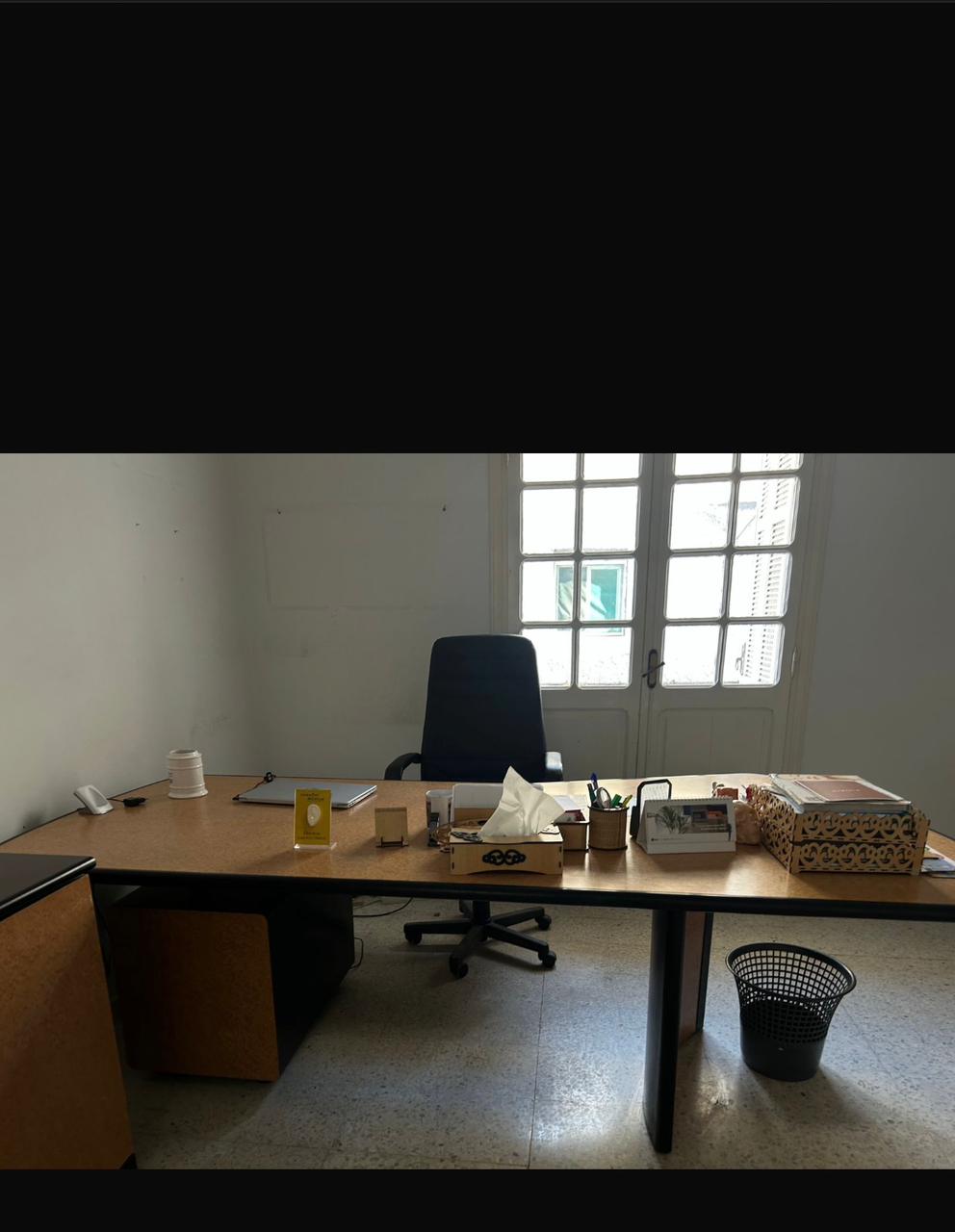 Bizerte Nord Bizerte Bab Mateur Meubles de bureau Bureaux - Tables Bureau avec armoires en trs bon tat