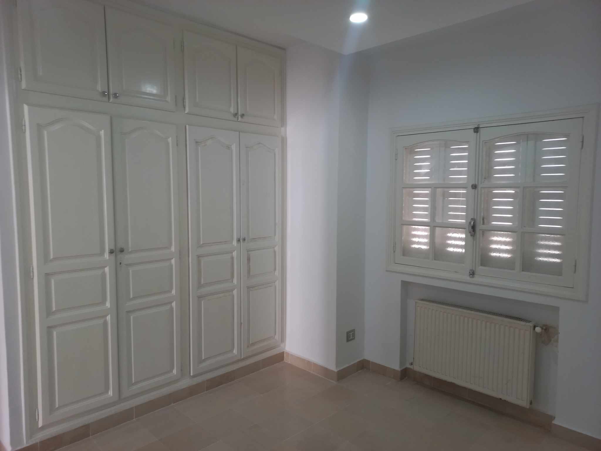 Ain Zaghouan Ain Zaghouan Location Appart. 1 pice S1 avec terrasse  el aouina