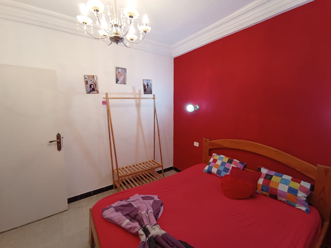 Ariana Ville Cite Ennouzha Location Appart. 4 pices S plus 3 meubl a la cit ennozha loc wb3534