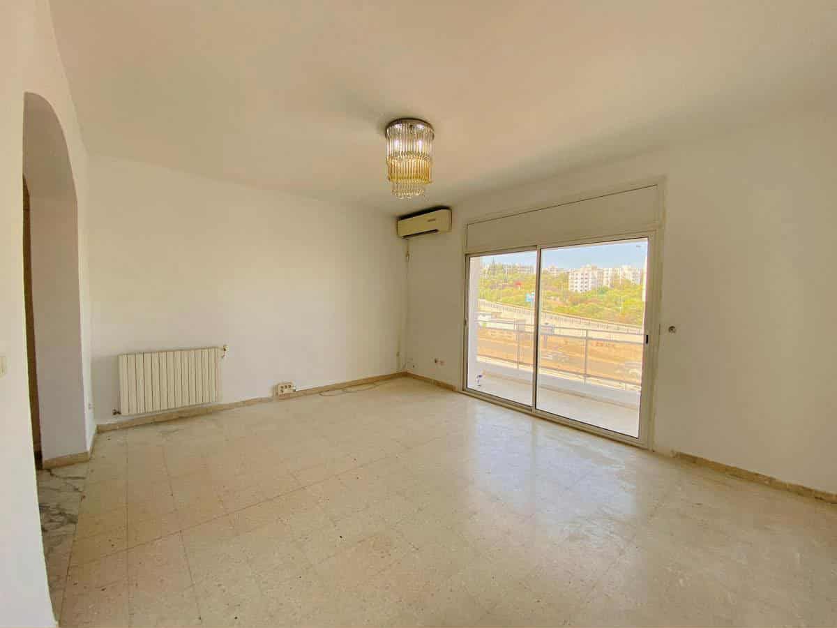 El Menzah Mutuelle Ville Location Appart. 4 pices S plus 3 au nord hilton wb4311