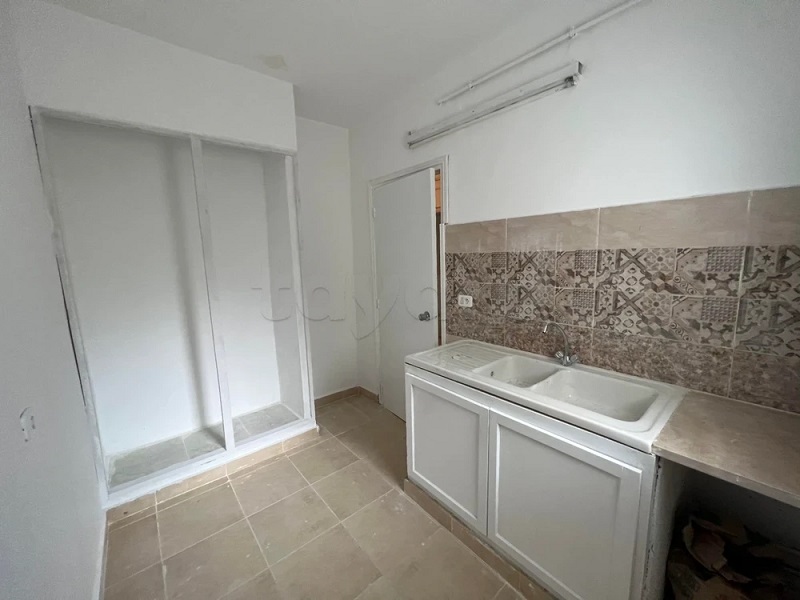 Cite El Khadra Cite El Khadra Location Appart. 3 pices Hall plus 2 loc a la cit el khadhra wb2371