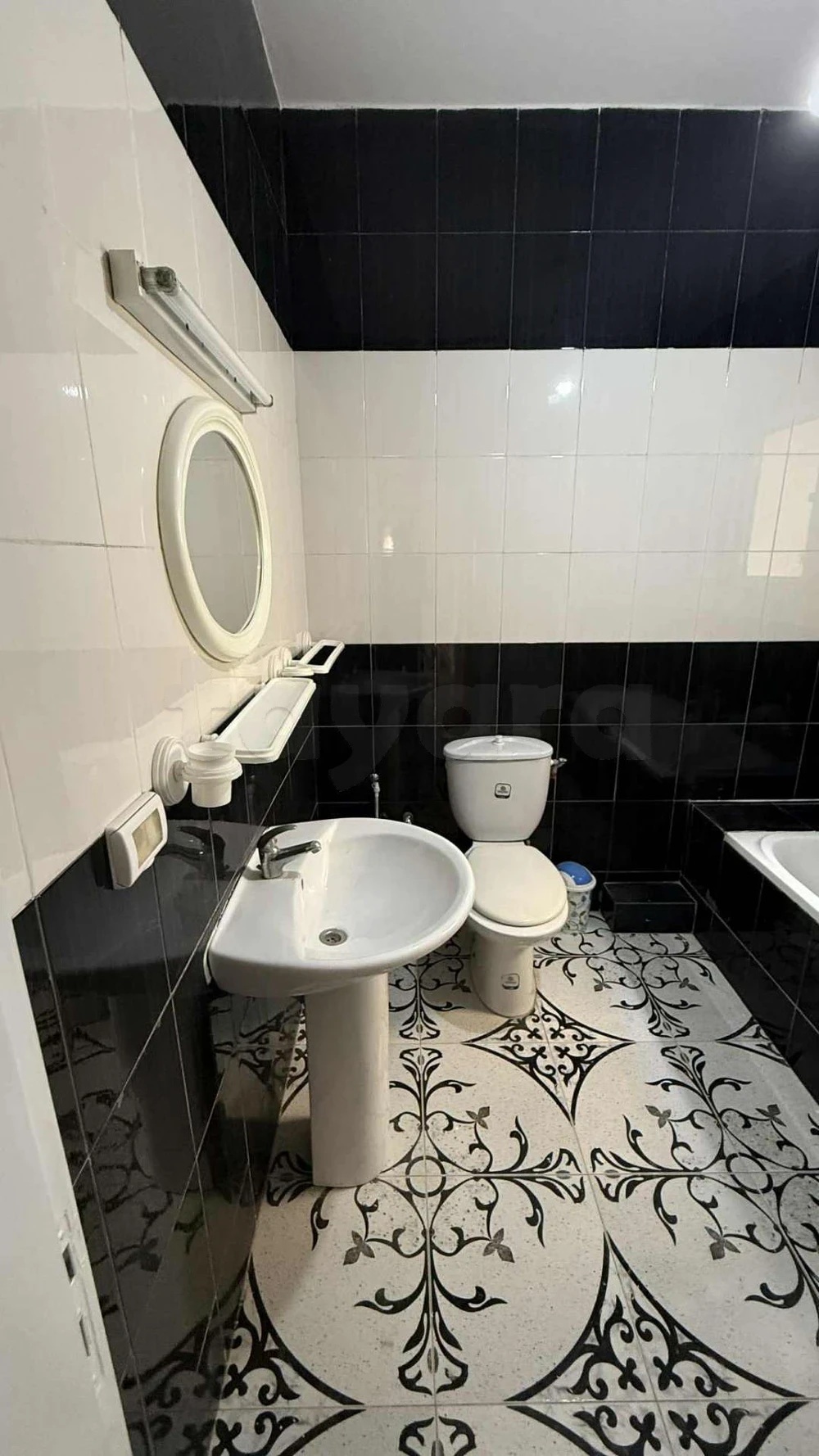 Mnihla Jardins d'el Menzah Location Appart. 4 pices S plus 3 aux jmzh 2 wb4319