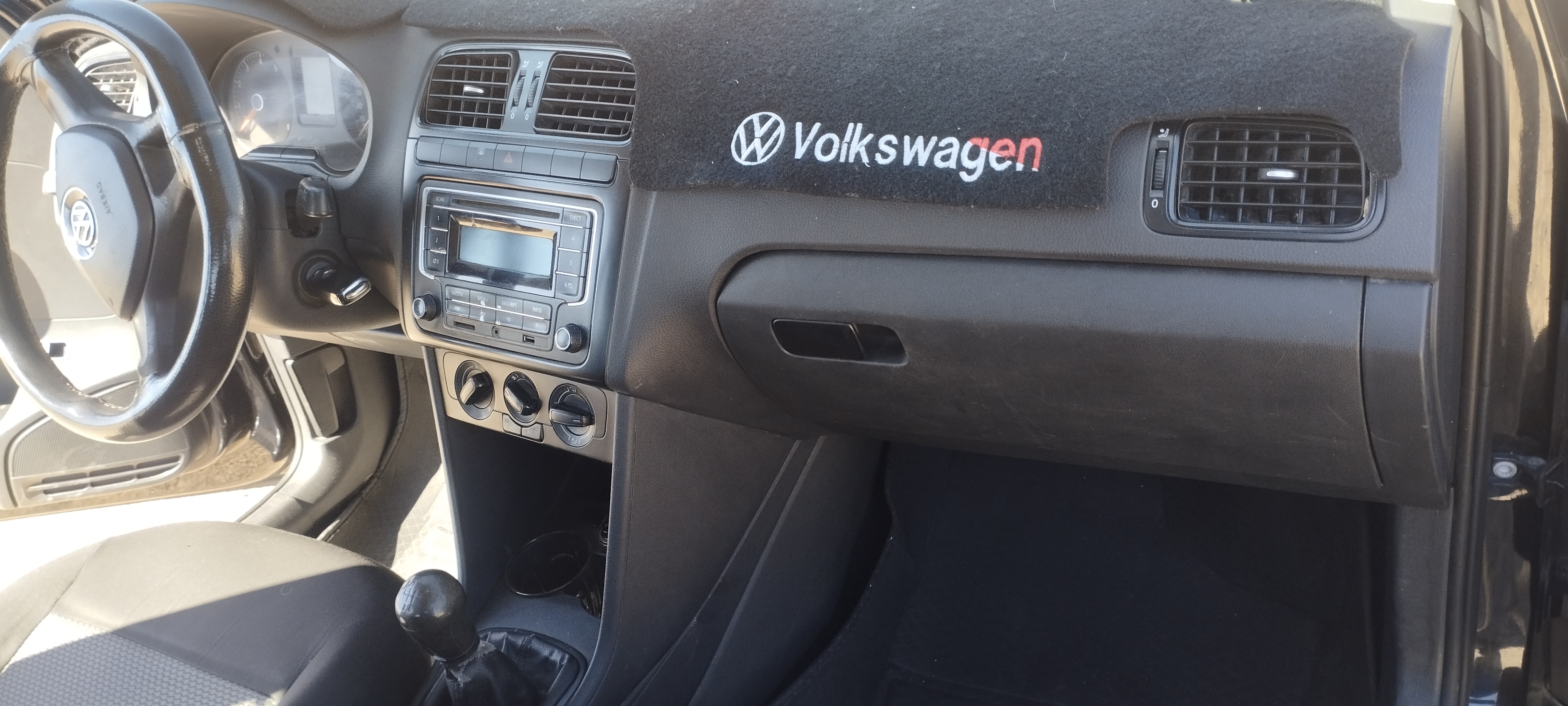 Oueslatia Cite Ettahrir Volkswagen Polo 7 Polo sedan trs propre