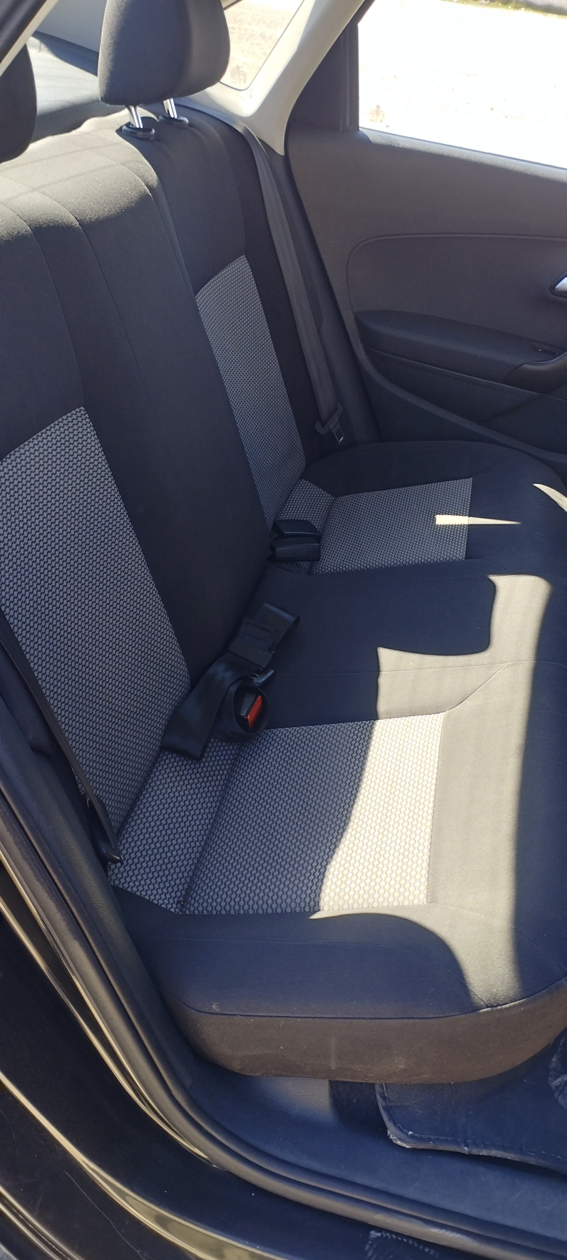 Oueslatia Cite Ettahrir Volkswagen Polo 7 Polo sedan trs propre