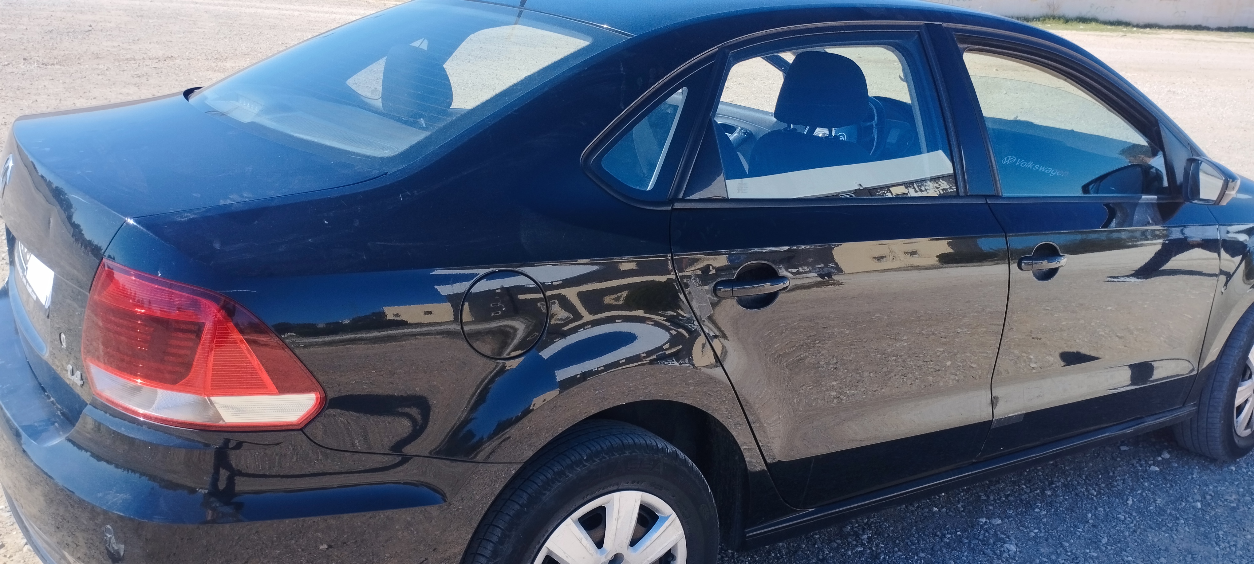 Oueslatia Cite Ettahrir Volkswagen Polo 7 Polo sedan trs propre