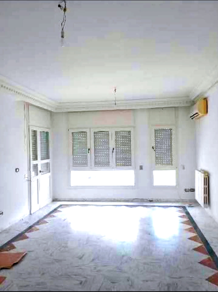 Ariana Ville Cite Ennasr 2 Location Appart. 4 pices Spacieux appartement s3