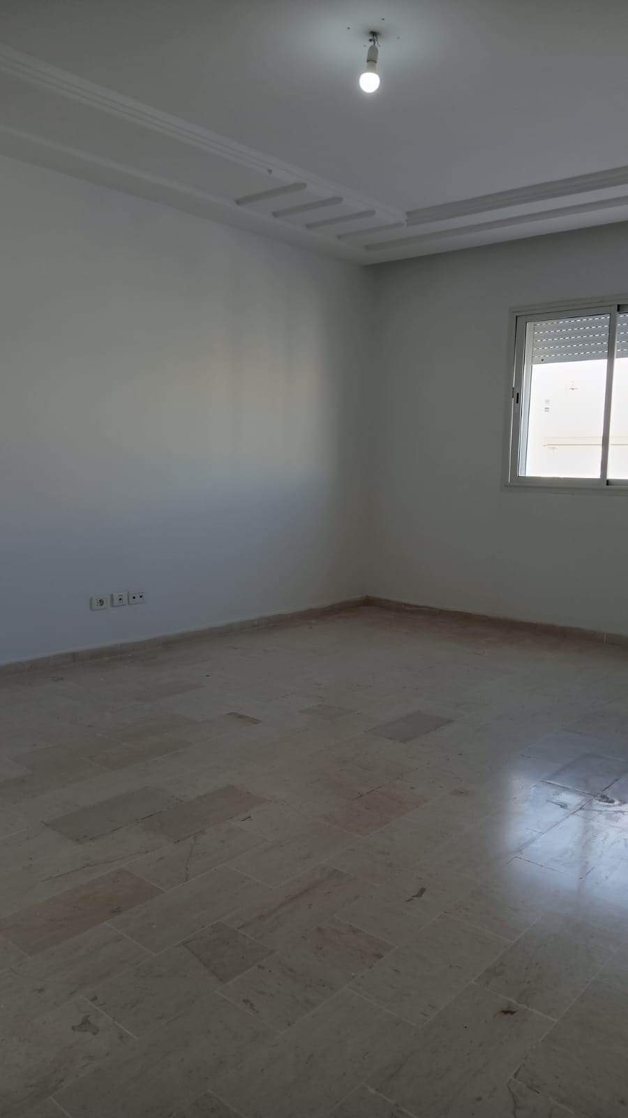 La Marsa El Aouina Location Appart. 4 pices S plus trois bien orient aux jard l'aouina