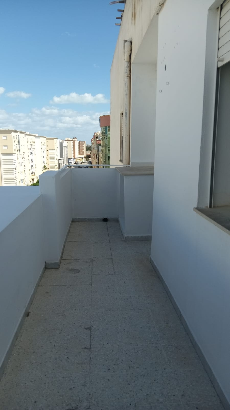 La Marsa El Aouina Location Appart. 4 pices S plus trois bien orient aux jard l'aouina