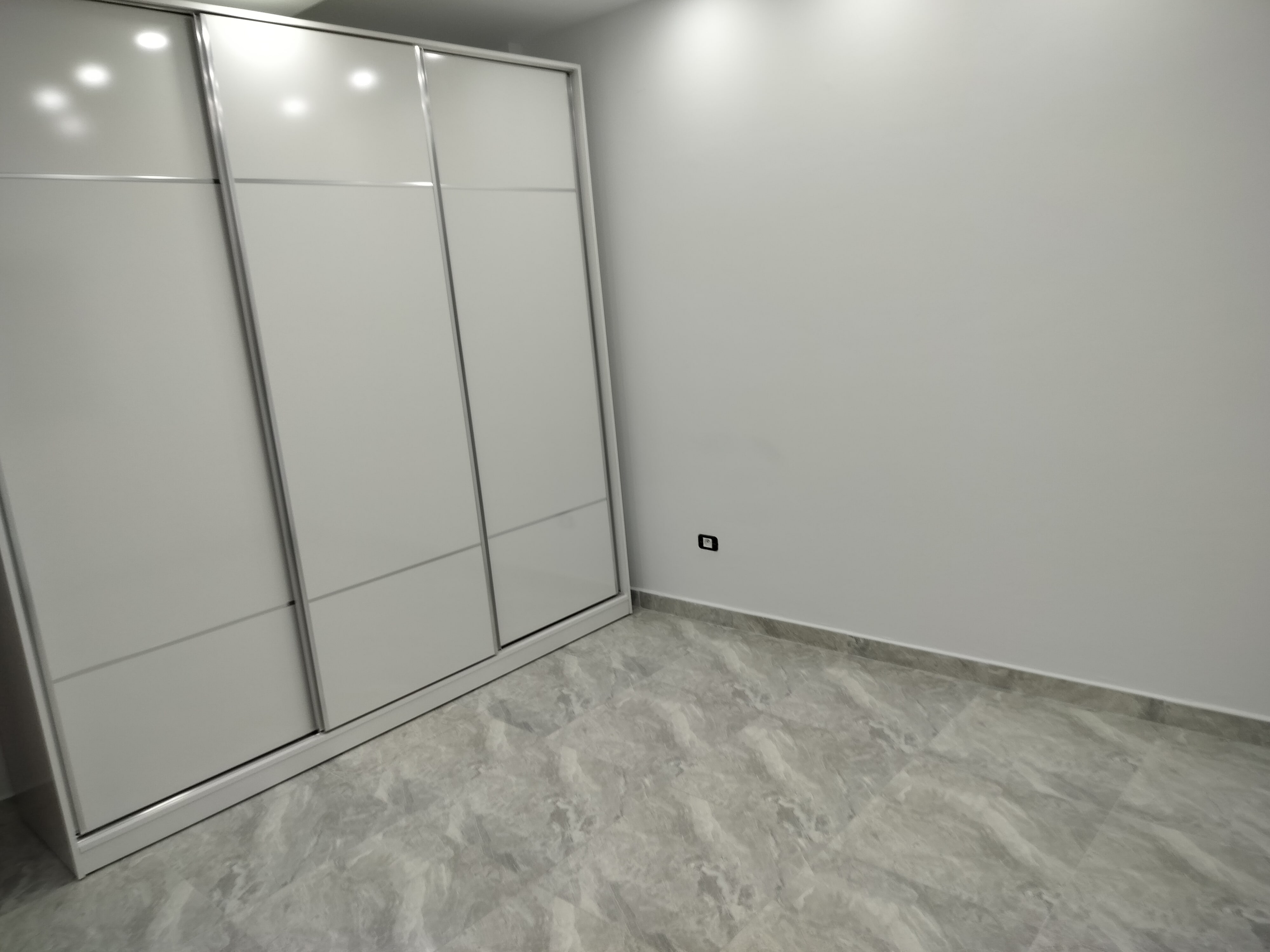 Ariana Ville El Menzah 8 Location Appart. 4 pices Appartement s3 menzah8