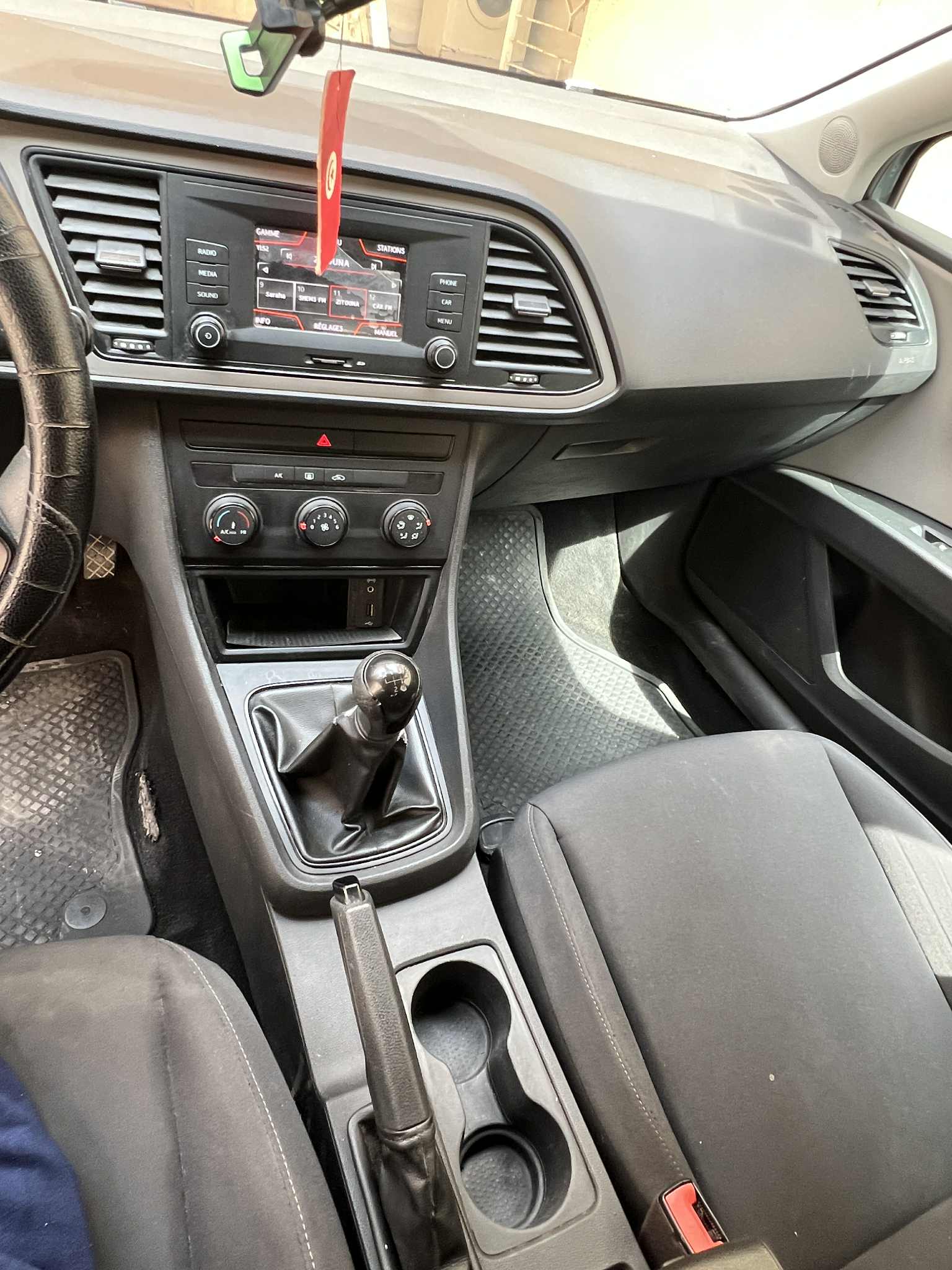 El Mourouj Cite El Mourouj 3 Bis Seat Leon Seat leon permire main