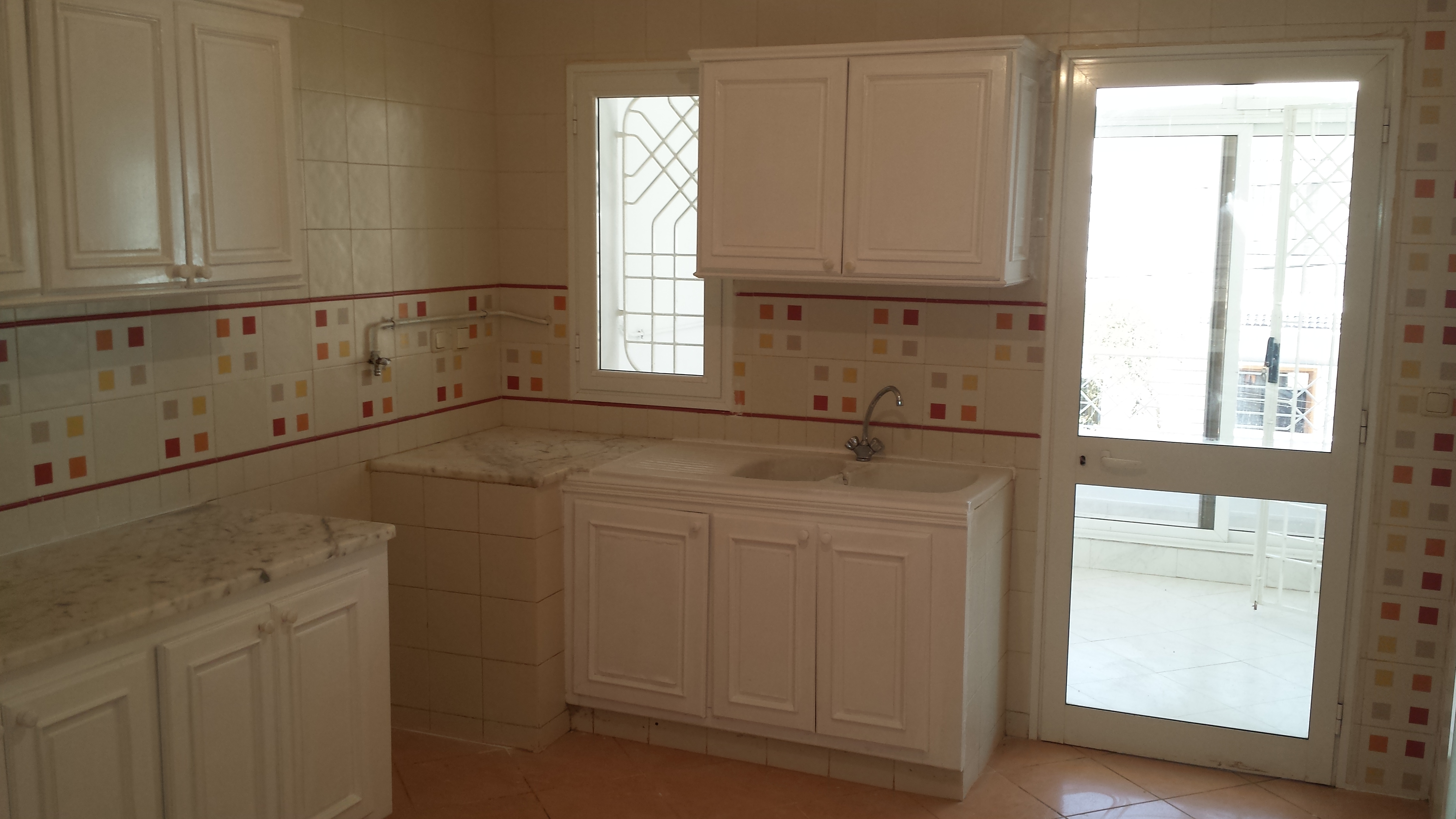 La Marsa Cite Bhar Lazreg Location Maisons Etage de villa bon standing  bhar lazreg