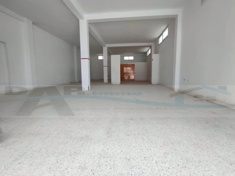 Bou Mhel El Bassatine Bou Mhel Bureaux & Commerces Surfaces Local 120m2 a bassatine