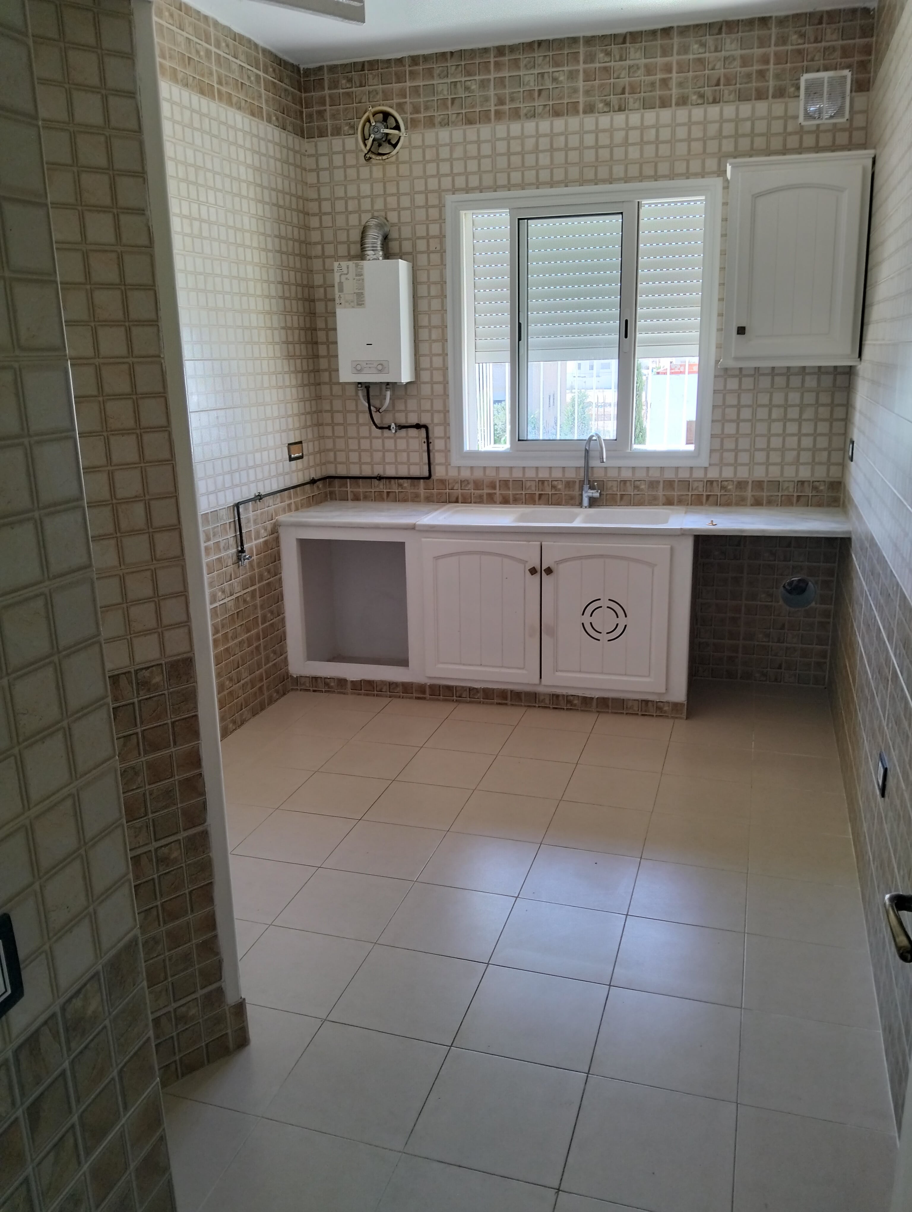 La Soukra Borj Louzir Location Appart. 3 pices Appartement s plus 2