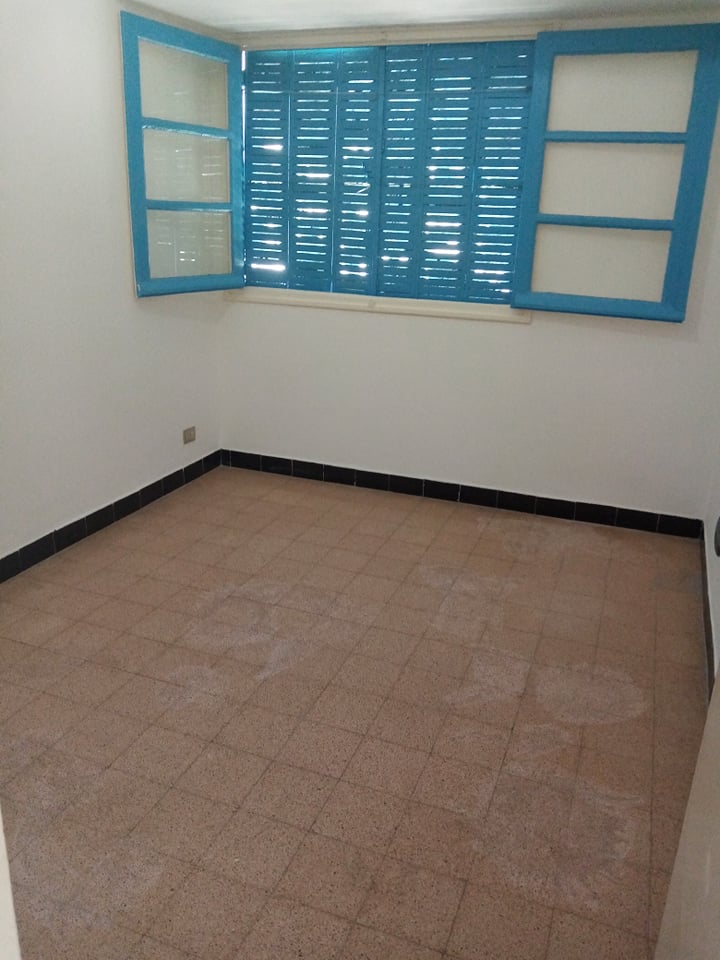 Bab Bhar Republique Location Appart. 2 pices Hall 2 chambres avec balcon pres av med 5