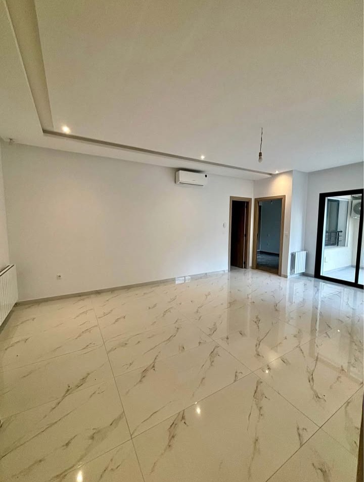 Ariana Ville Cite Ennasr 2 Location Appart. 2 pices S plus 1 jinene ennaser