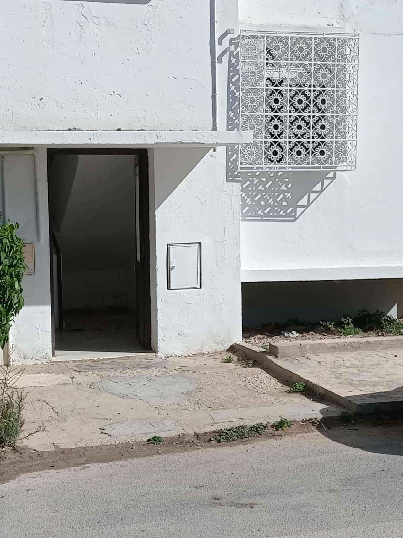 Ariana Ville Ariana Location Appart. 3 pices Apparemment  ariana