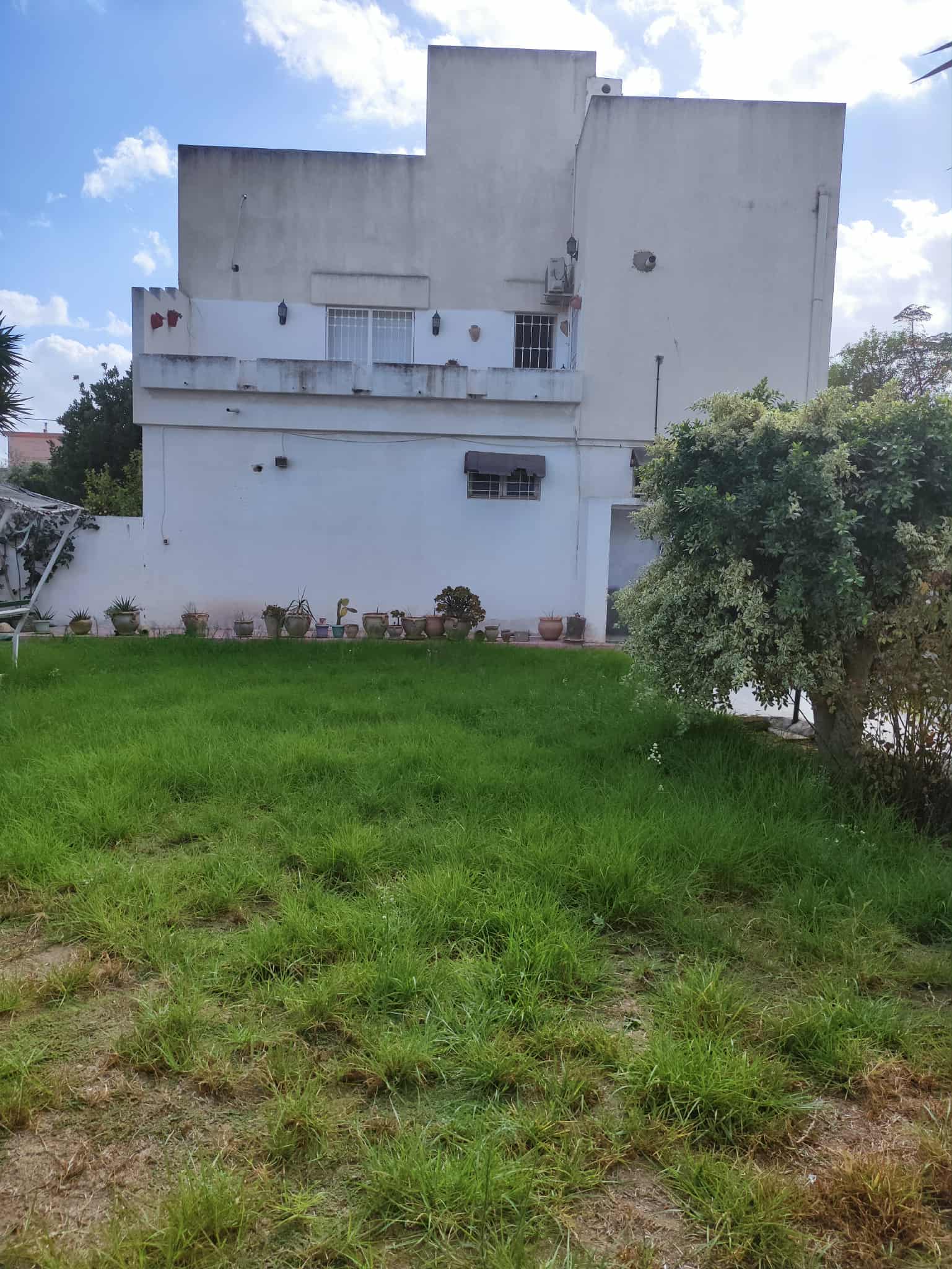 Megrine Megrine Coteau Vente Maisons Maison sur 2 niveaux avec jardin