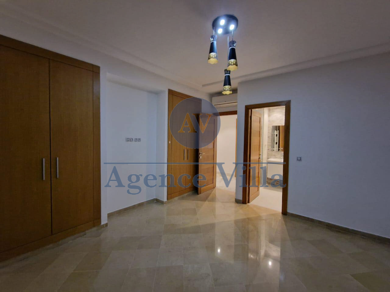 Ain Zaghouan Jardins de Carthage Vente Duplex Un duplex s4 aux jardins de carthage avec jardin