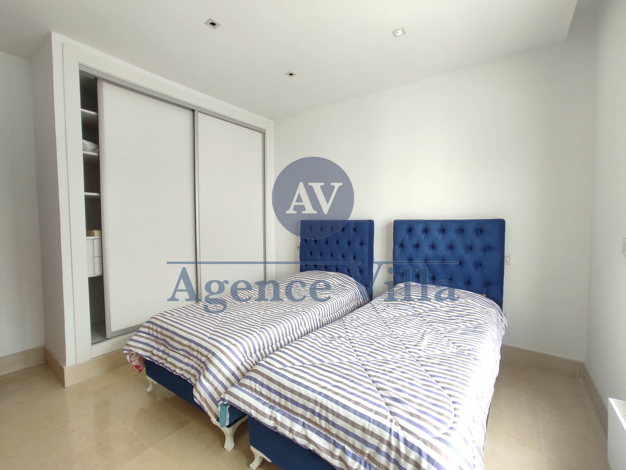 La Marsa Berge Du Lac Location Duplex Un duplex s4 au lac1 avec piscine