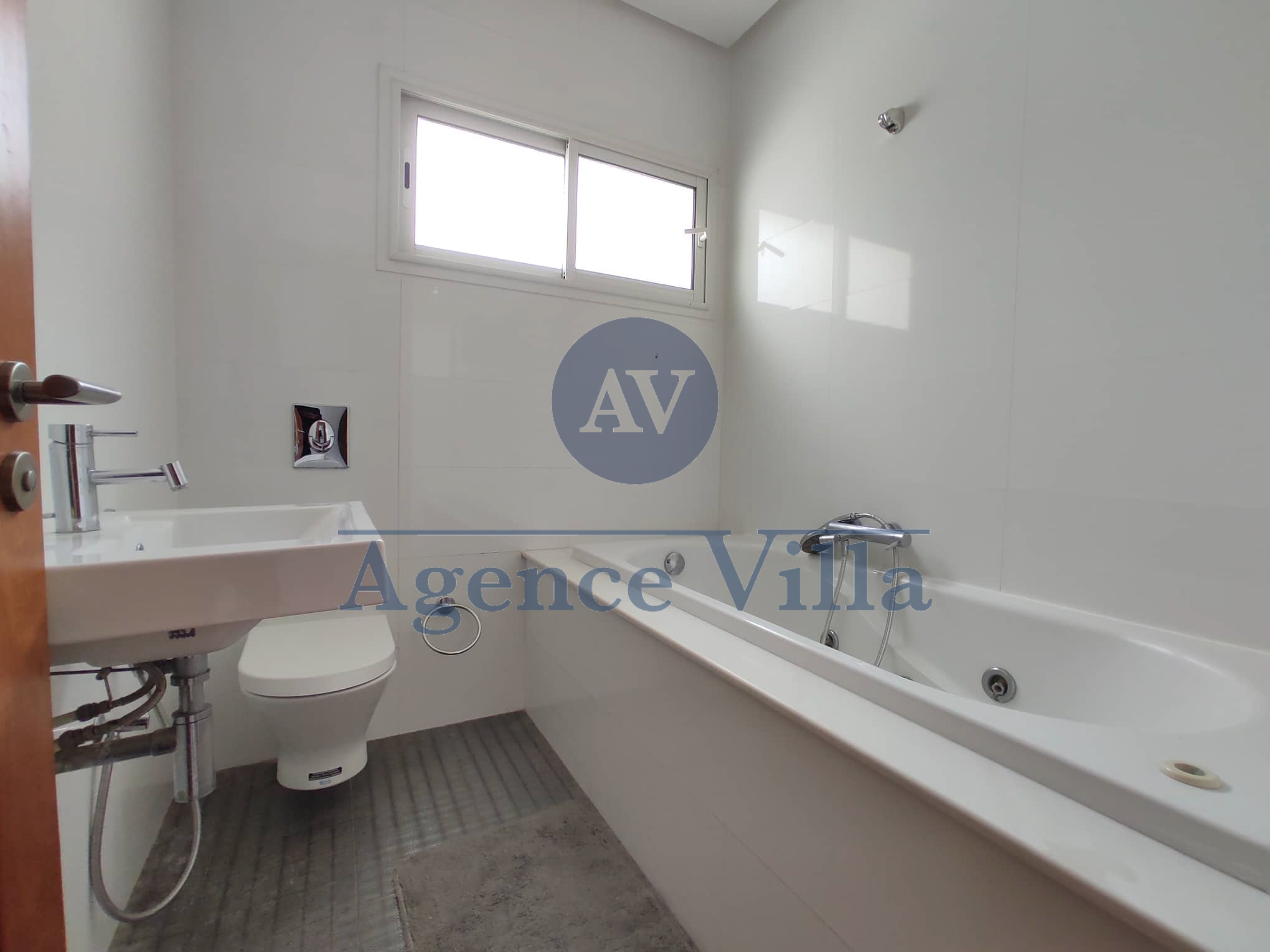 La Marsa Berge Du Lac Location Duplex Un duplex s4 au lac1 avec piscine