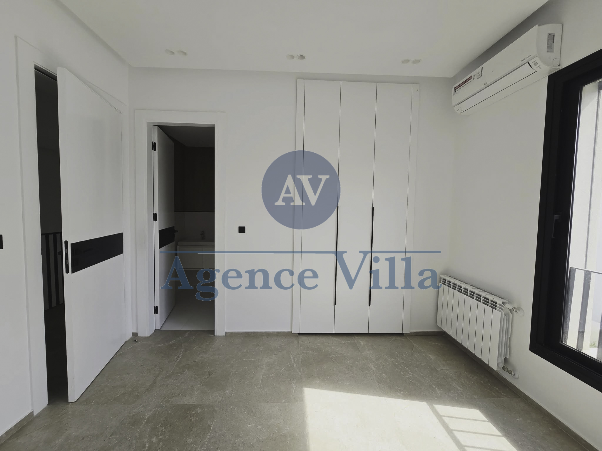 La Soukra La Soukra Vente Maisons Une villa neuve s4  la soukra