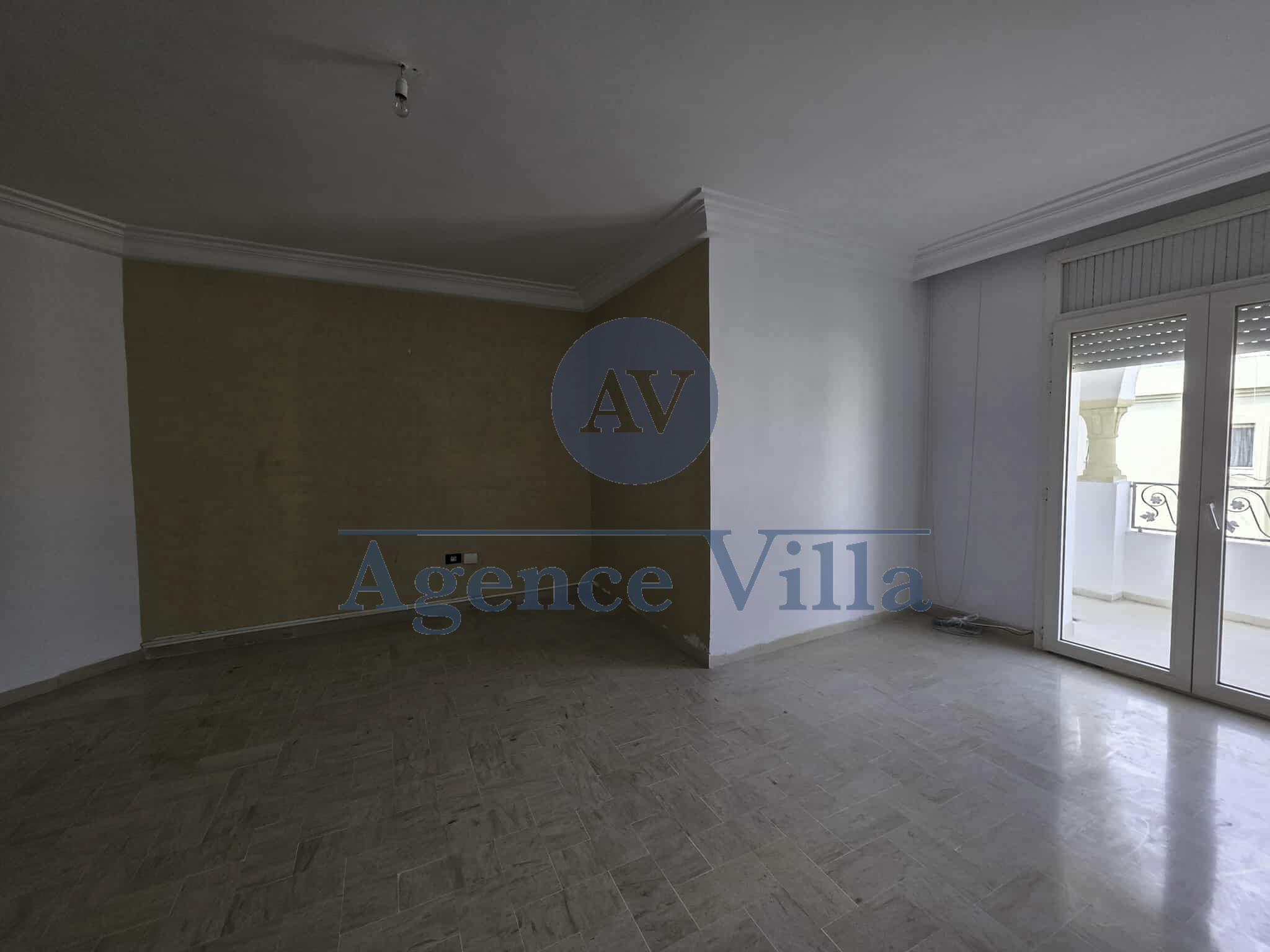 Ain Zaghouan Ain Zaghouan Location Appart. 4 pices Un appartement s3  hay wahat