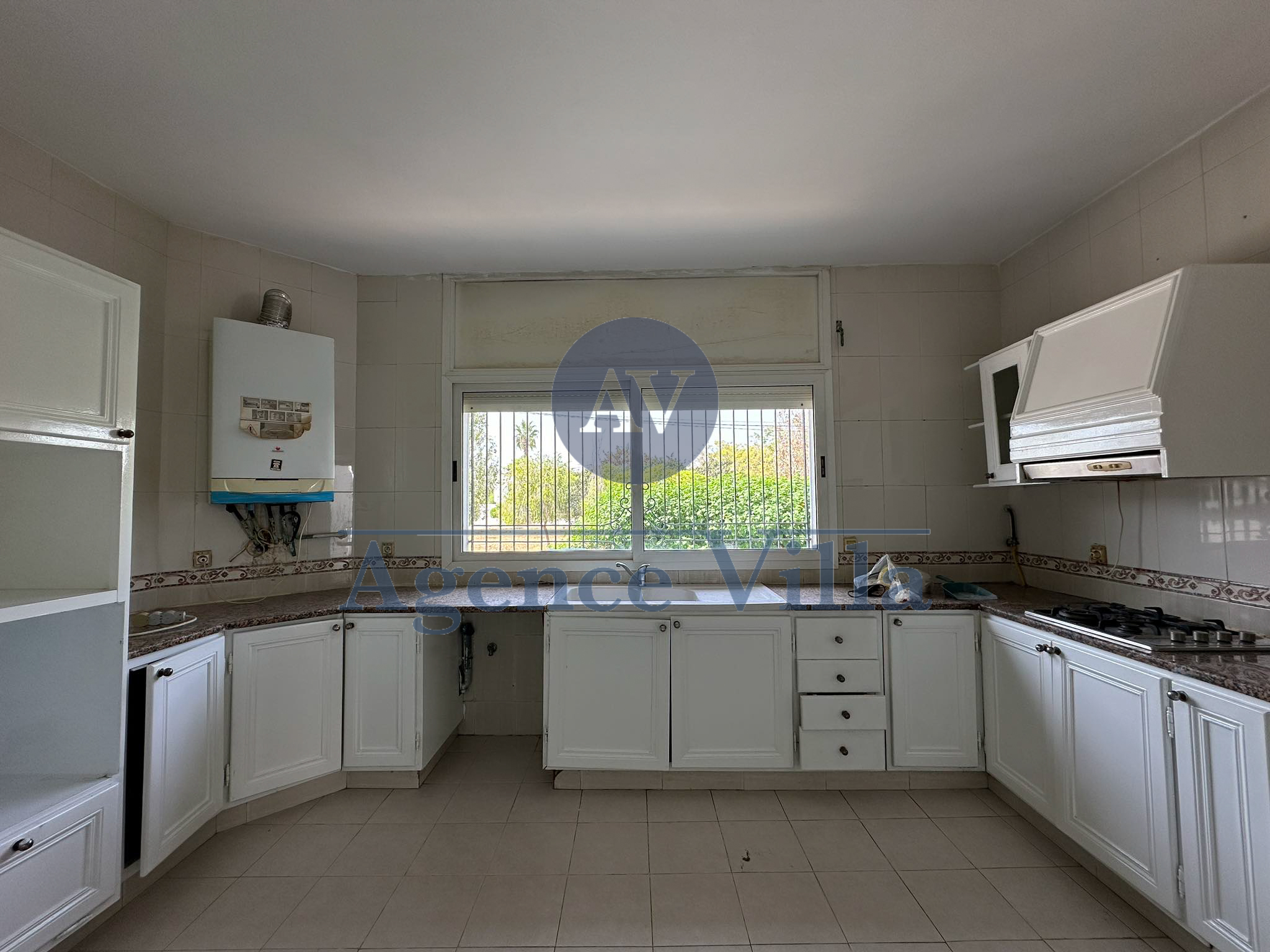 La Marsa Cite El Hana Location Duplex Une grande villa s4  la marsa