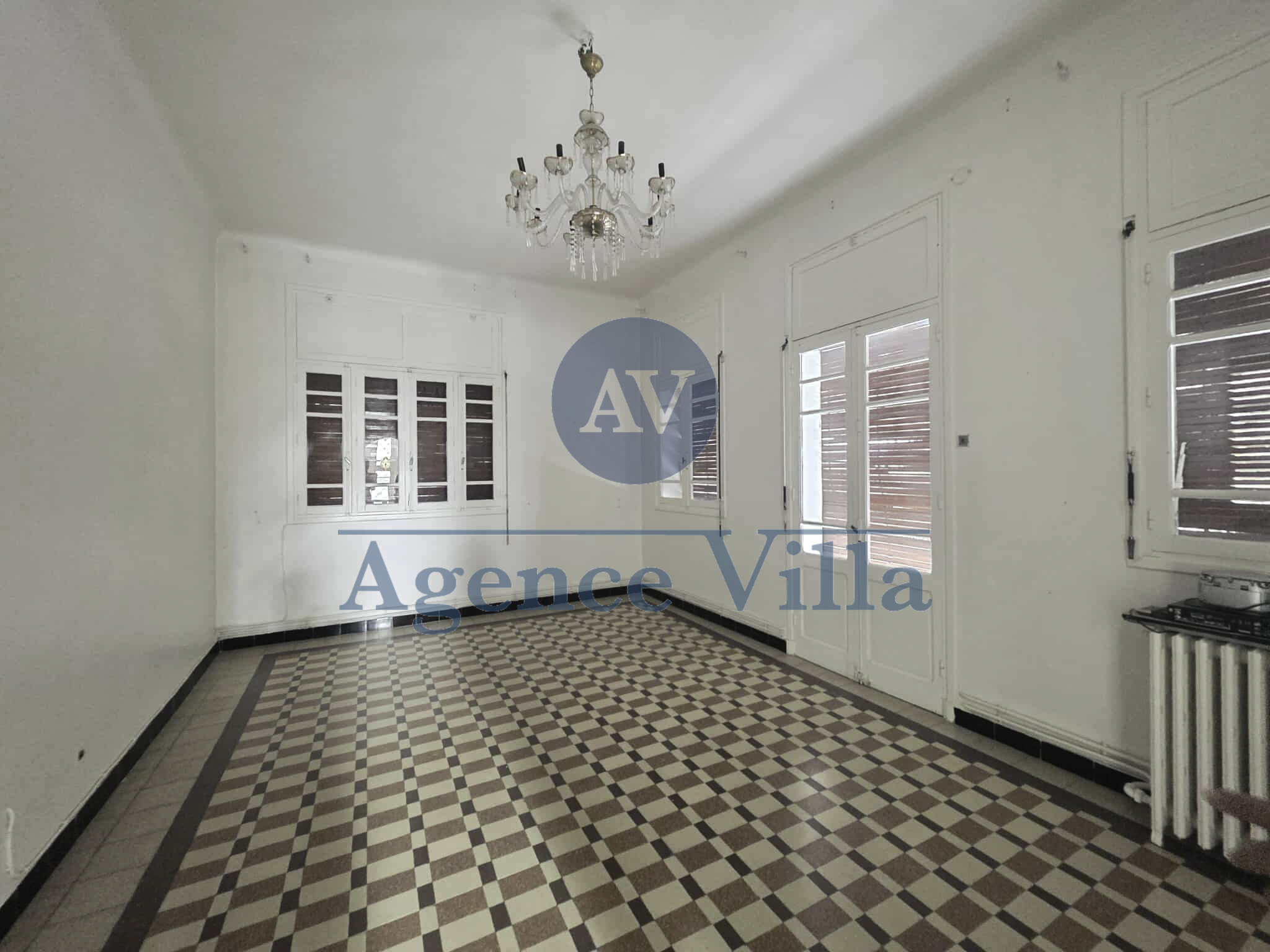 La Marsa Marsa Safsaf Vente Maisons Une villa sur deux niveaux  la marsa