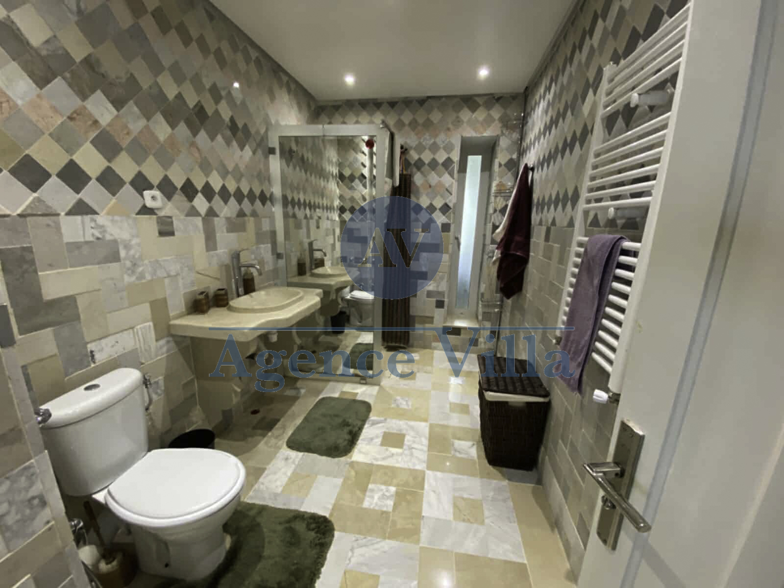 La Marsa Gammart Location Appart. 3 pices Un appartement  meubl  gammarth