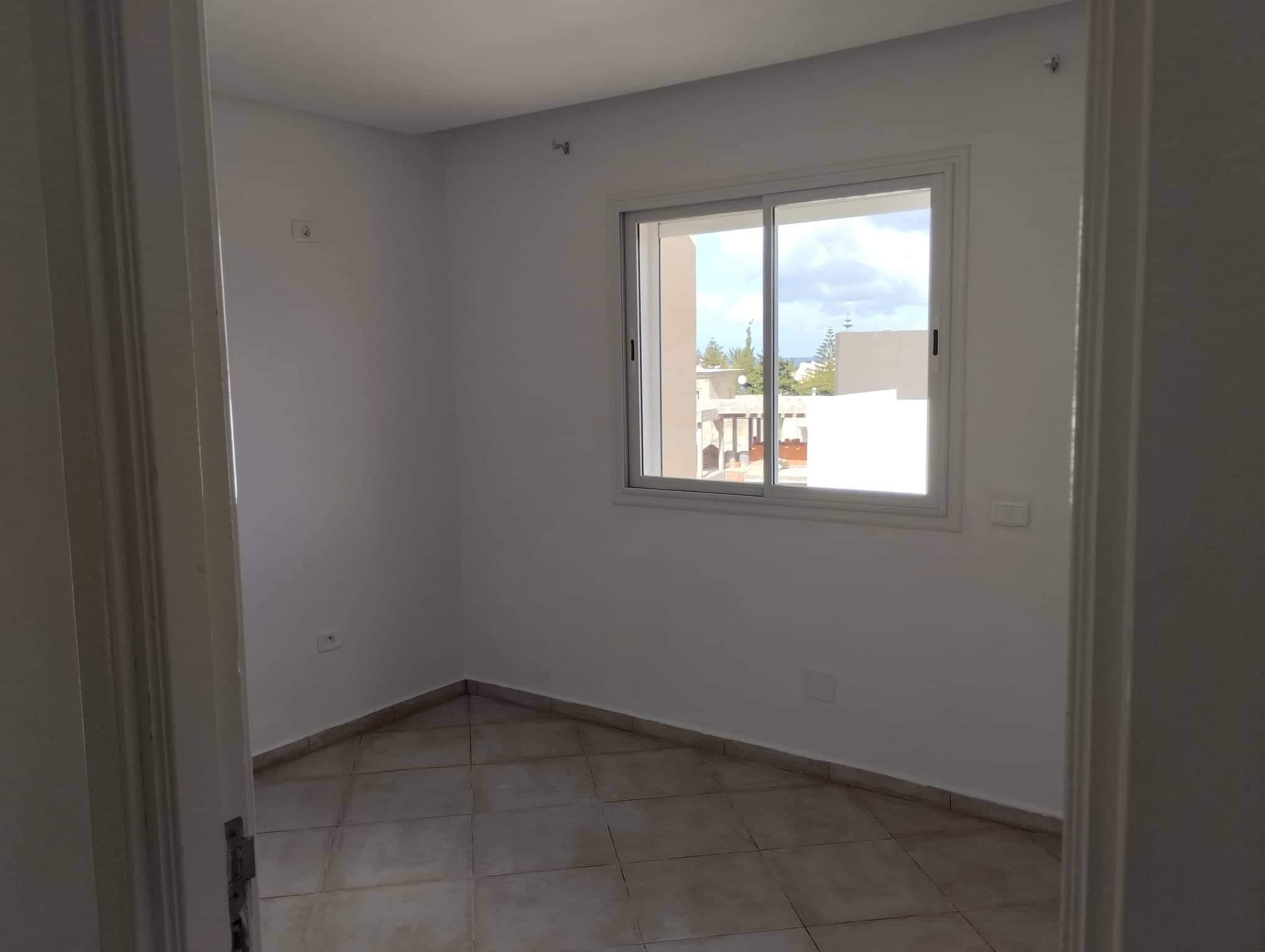 Bizerte Nord Cite El Korniche 1 Location Appart. 1 pice Studio s plus 1 non meubl  la corniche