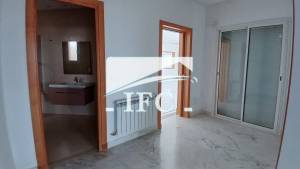 La Marsa Berge Du Lac Location Appart. 1 pice Bureau en 5 espaces 180mlac 2 ref452a