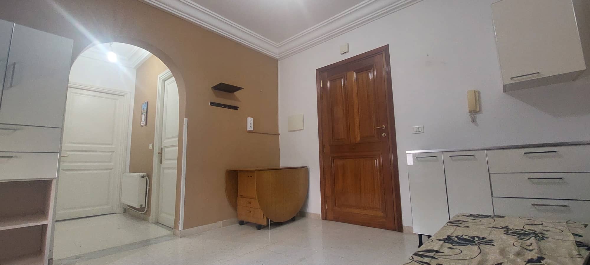 Raoued Cite Ennkhilet Location Appart. 2 pices Un studio meubl  rsidence mariam enkhilet
