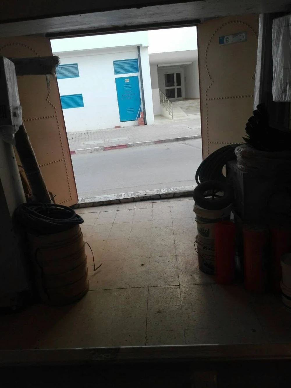 Raoued Cite Ennkhilet Vente Surfaces Quincaillerie