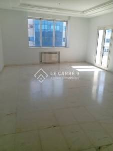 La Marsa Berge Du Lac Location Appart. 1 pice Un appartement s3 vide au lac 2