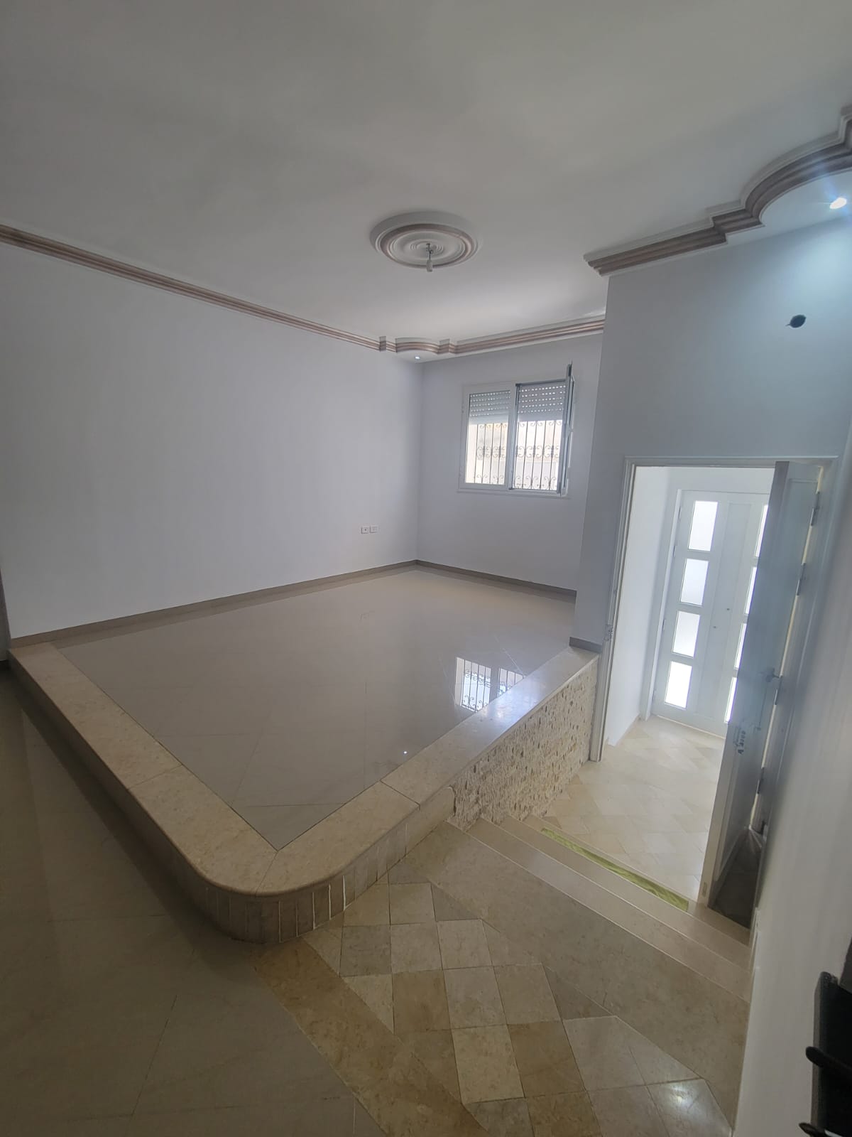 Bizerte Nord Bizerte Location Appart. 3 pices Triplex  sur 3 niveaux avec garage