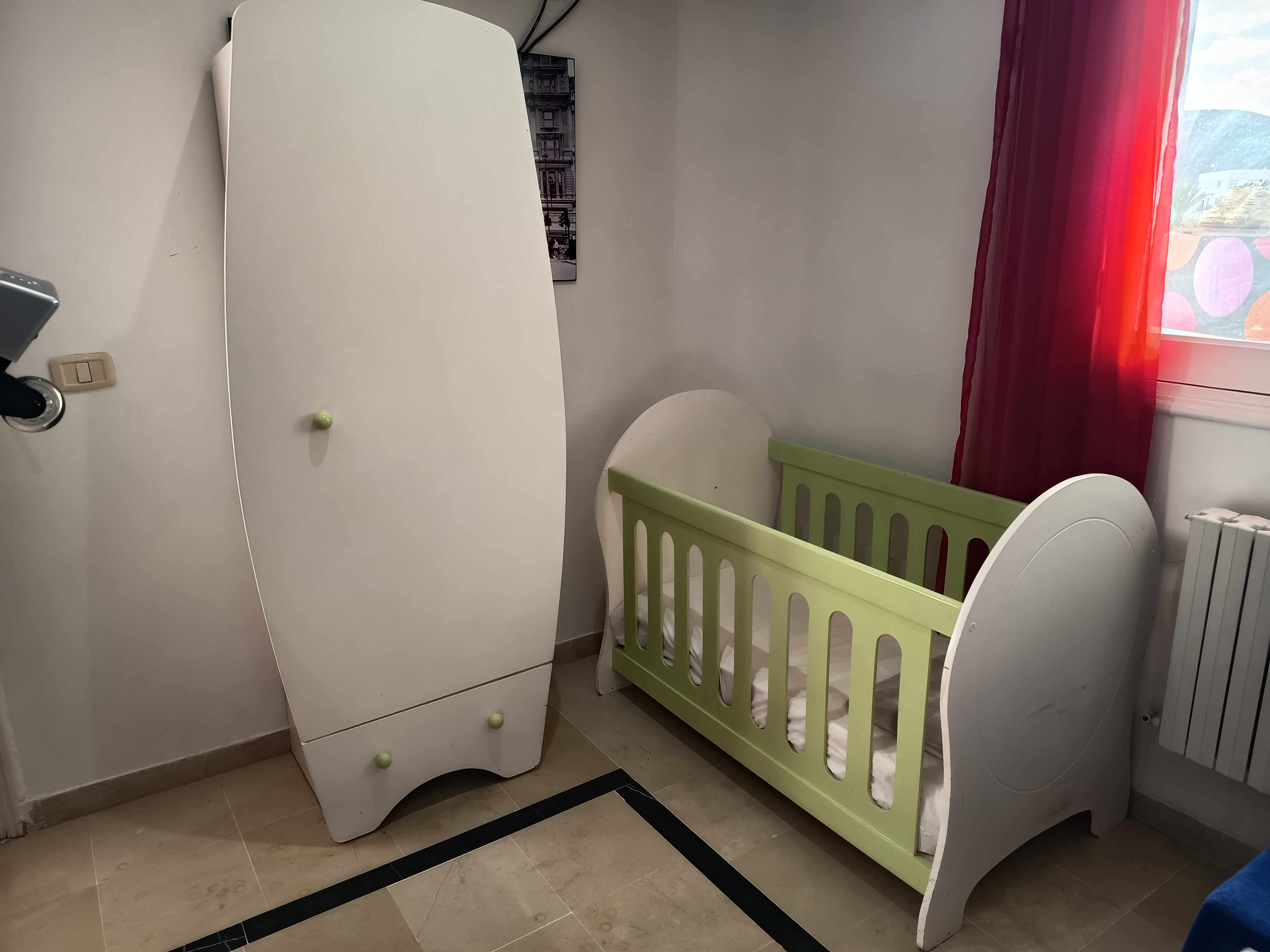 Ezzahra Ezzahra Lits et Equipements d'intrieur Autre Lit bb matelas armoire et accessoires offerts