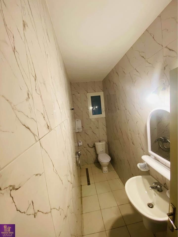 La Soukra&nbsp;Chotrana 1&nbsp;Location&nbsp;Appart. 2 pi�ces&nbsp;Appart s 1 a cote de mosqu�e erawdha