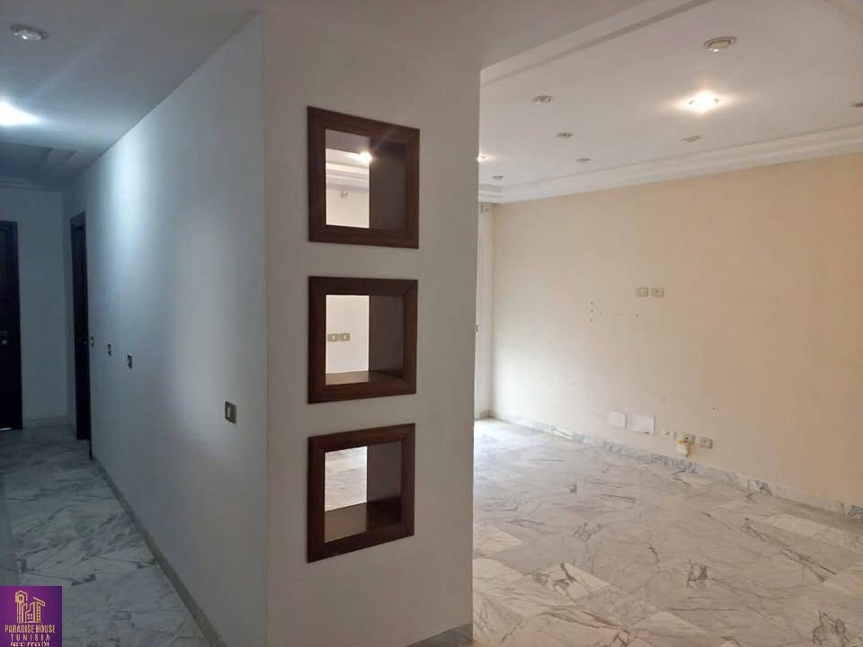 Ain Zaghouan Jardins de Carthage Location Appart. 4 pices Appart s 3 lumineux