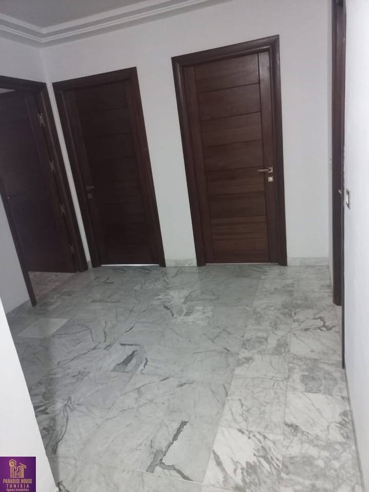 Ain Zaghouan Jardins de Carthage Location Appart. 4 pices Appart s 3 lumineux