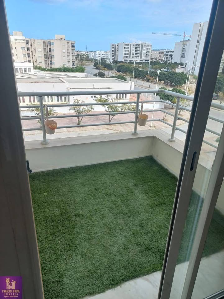 Ain Zaghouan Jardins de Carthage Location Appart. 4 pices Appart s 3 lumineux