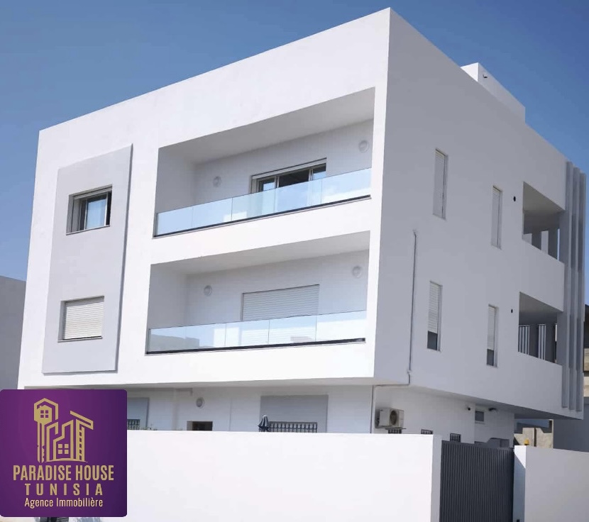 La Marsa Cite Erriadh Location Appart. 4 pices Spacieux s 3 avec 2 terasse balcon vue degagee